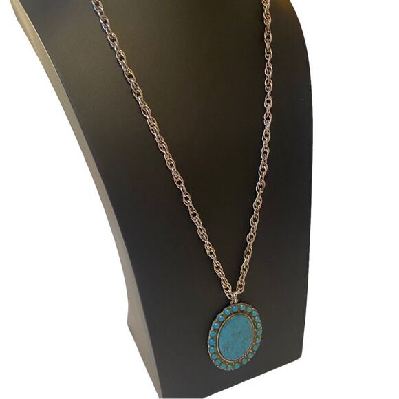Large Faux Turquoise Oval Pendant on Long Thick Silver Rope Chain. - Picture 2 of 6